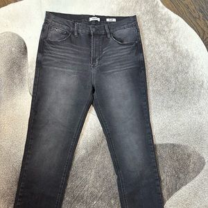 Kensi Jeans black slim straight cutoff hem size 8 / 29